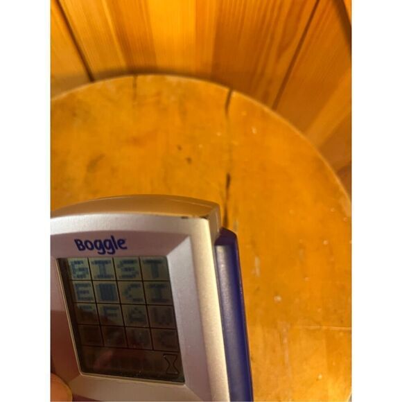 Hasbro Boggle Electronic Handheld Game Word Search 2002 - Picture 2 of 4